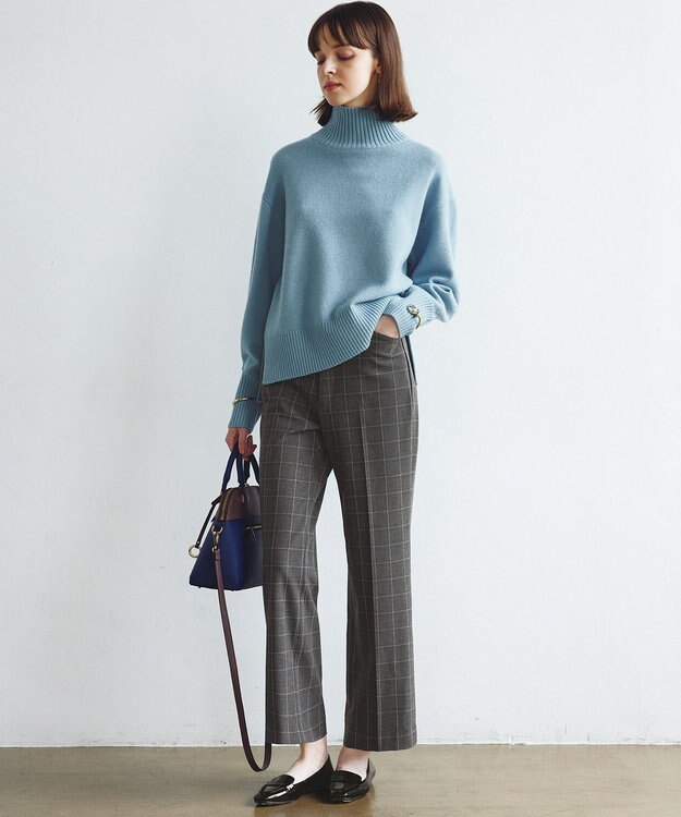 組曲 L ウールカシミヤミックス ロールネック ニット パウダーブルー系