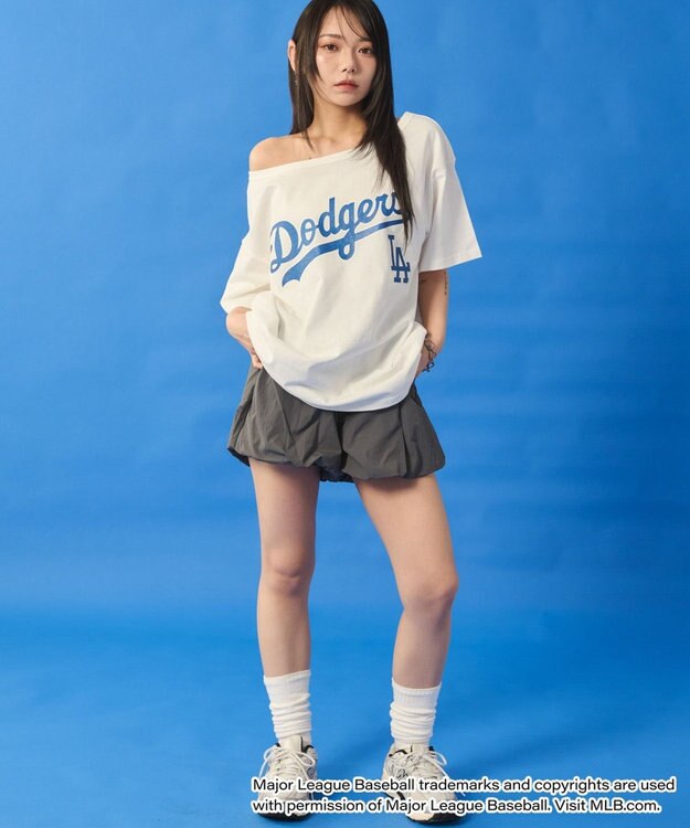 WEGO 別注MLBオフショルビッグT 柄1