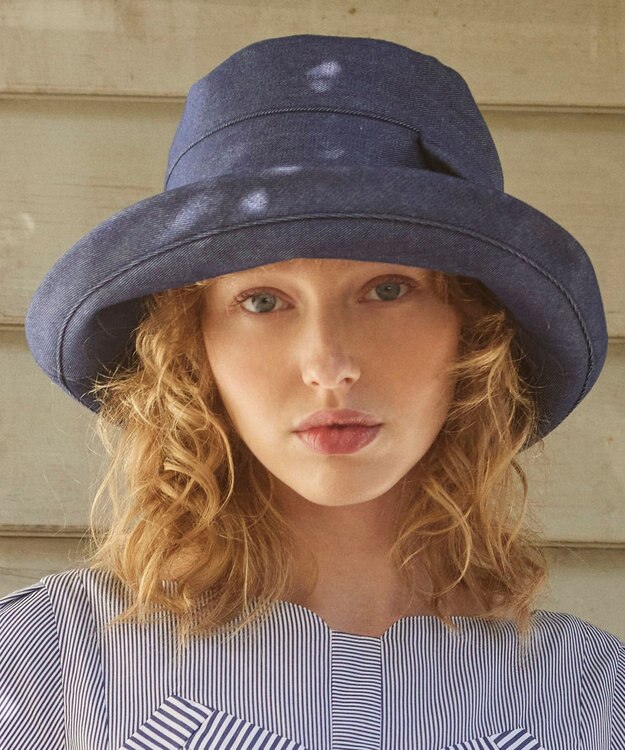TOCCA 【UV99.9%以上カット・吸水速乾・抗菌防臭・洗える・サイズ調整可】BIG RIBBON WIDE DENIM HAT 帽子 ネイビー系