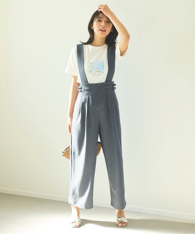 Feroux フラワーフォトプリント Tシャツ ホワイト系