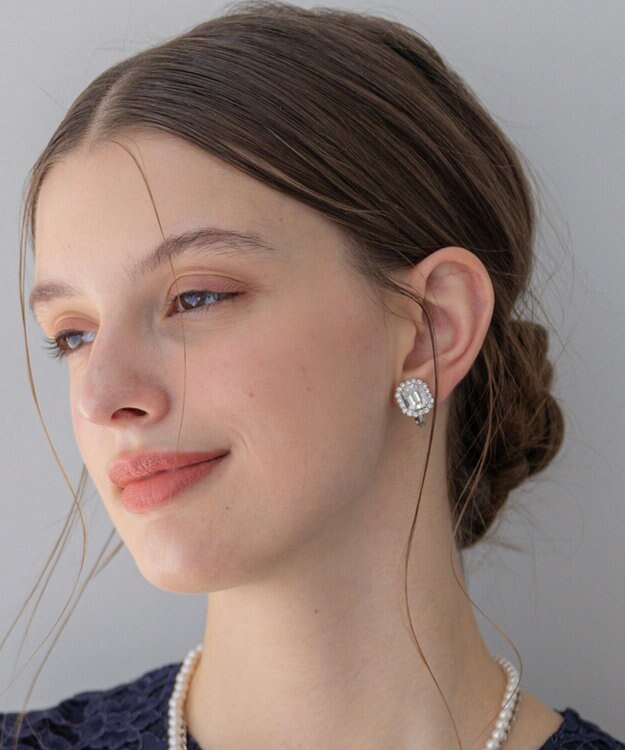 23区 【APPLAUDIR】ビジュー イヤリング シルバー系