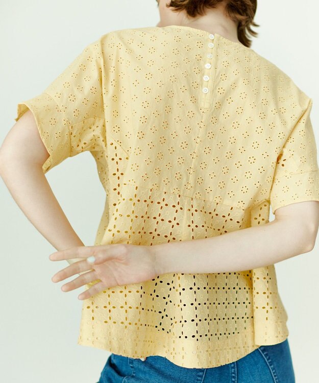 組曲 L 【WEB限定カラーあり】エンブロイダリーレース ペプラムブラウス クリームイエロー系