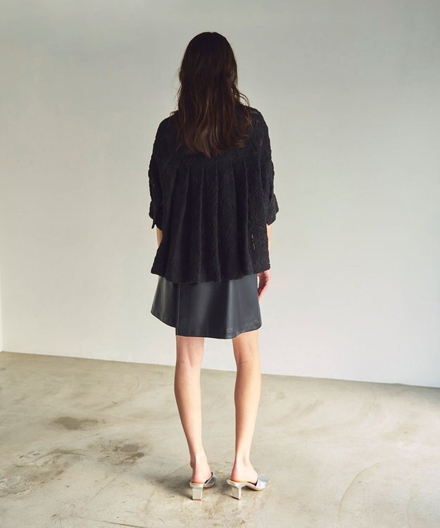 GRACE CONTINENTAL バックタックレースシャツ ブラック