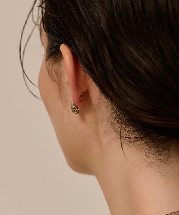 Phoebe 〈金属アレルギー対応〉パフメタルピアス　シルバー/ニッケルフリー シルバー