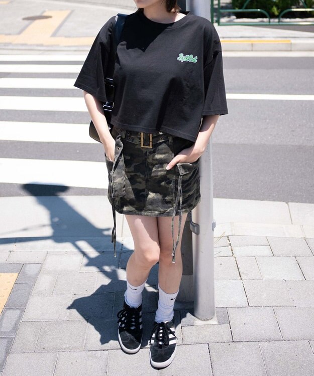 WEGO イラストモチーフグラフィックショートT ブラック