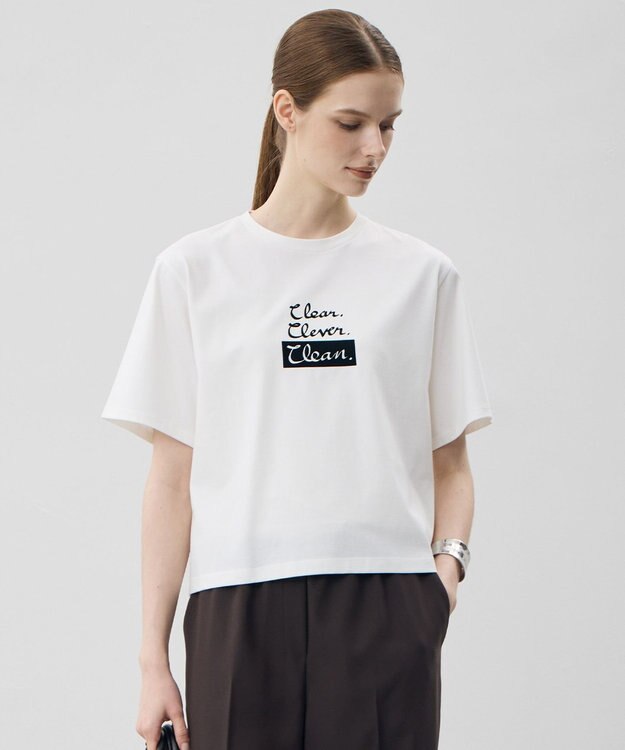 ICB クロップド ロゴTEE（レタードプリント） オフホワイト