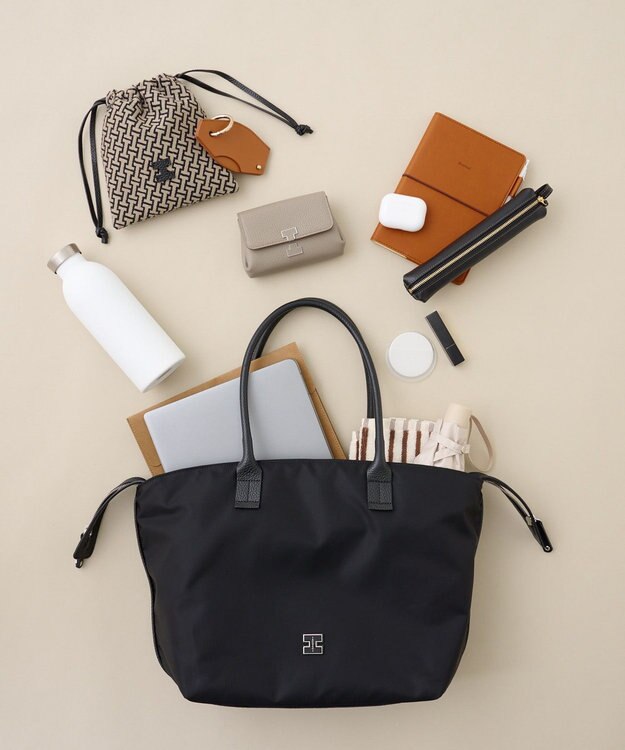 IACUCCI 【ナイロン / A4対応】アーゴ TOTE NYLON/CERVO ブラック