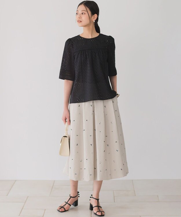 組曲 エンブロイダリーレース5分袖 ブラウス ブラック系