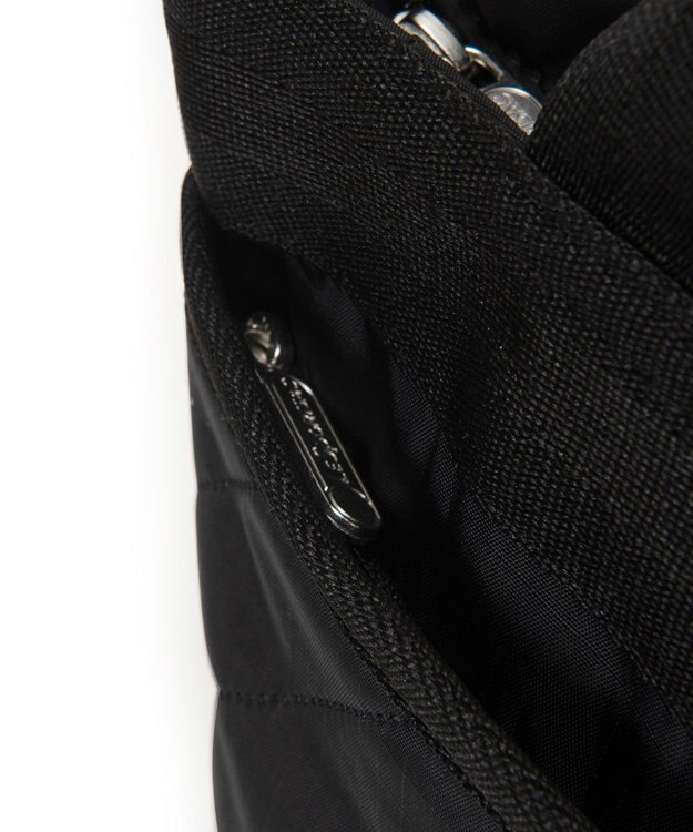 LeSportsac SMALL BUCKET TOTE/ラインデボスブラック ラインデボスブラック