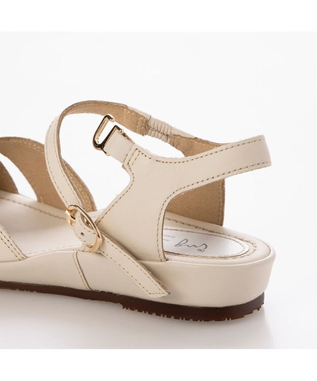 ing <ing>【サスティナブル】アンクルストラップサンダル アイボリー