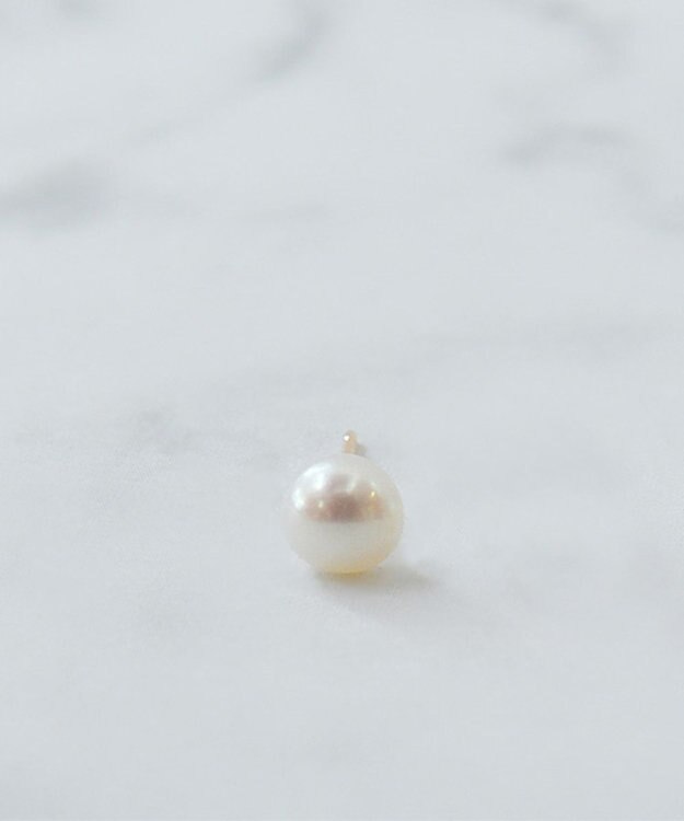 Phoebe 【K10】フォルムパールピアス(片耳) ホワイト