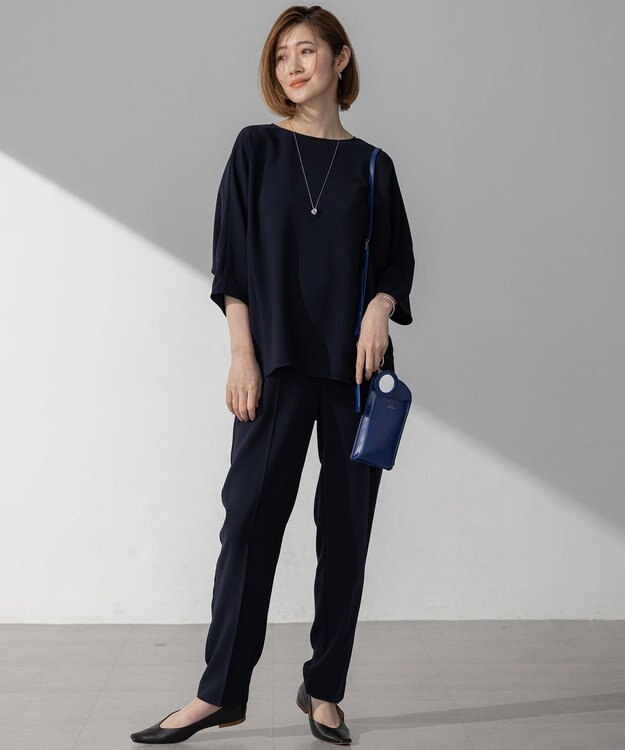 23区 【Oggi7月号掲載/吸水速乾/接触冷感/UVカット】ストレッチジョーゼット テーパード パンツ ネイビー系