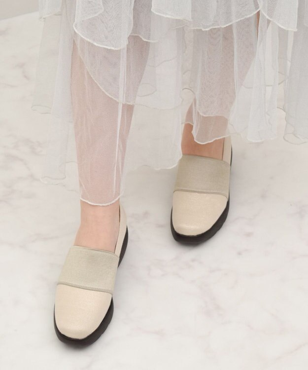 Bridget Birkin 【Bridget Birkin】甲ゴムヒールアップレインパンプス アイボリー雑材