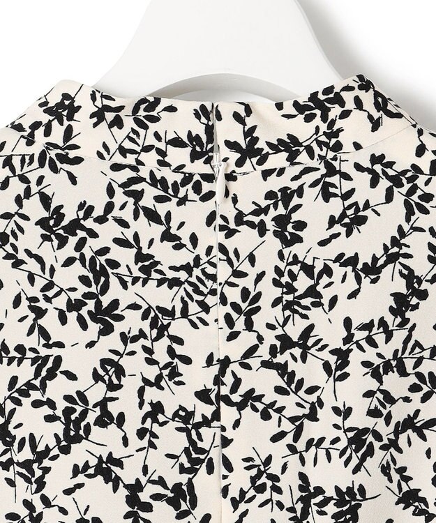 23区 【洗える】シャドーリーフプリント ワンピース アイボリープリント