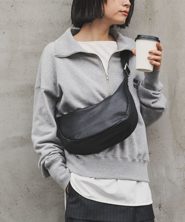 ブランド人気No.1ショルダー＞ソフトレザーラウンドショルダーバッグ