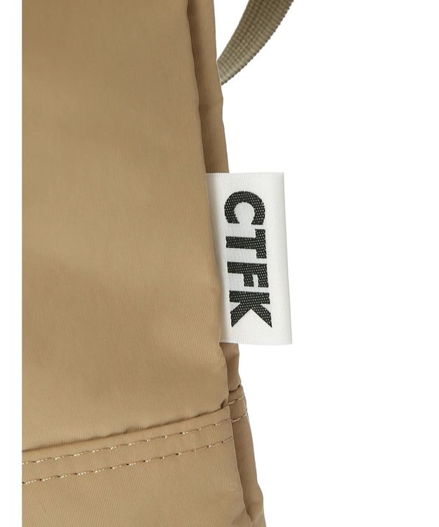 Green Parks ■ＣＯＮＴＲＯＬ　ＦＲＥＡＫ　ナイロン３ＷＡＹスクエアトート Beige