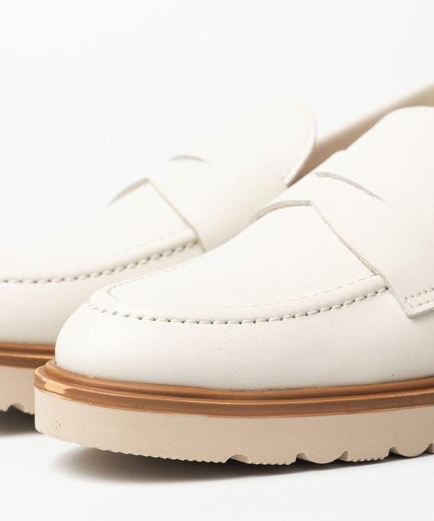 BONTRE 【BONTRE/ボントレ】タンクソールコインローファー アイボリー