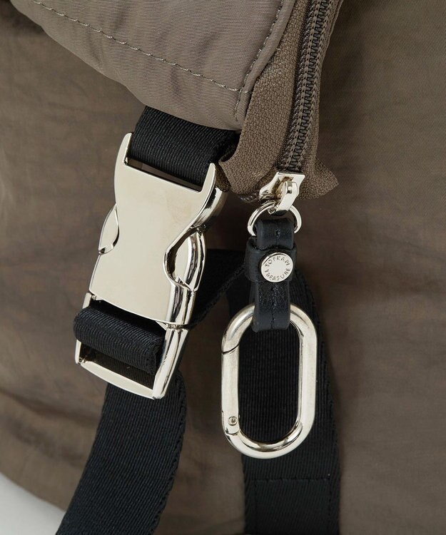 TOPKAPI 【TREASURE TOPKAPI】ナイロン キルティング アシンメトリー リュック グレー