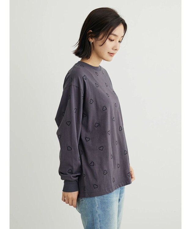 Green Parks ・Ｄｏｕｂｌｅ　Ｆｌａｇｓ　ハート刺繍ロンＴ Charcoal Gray