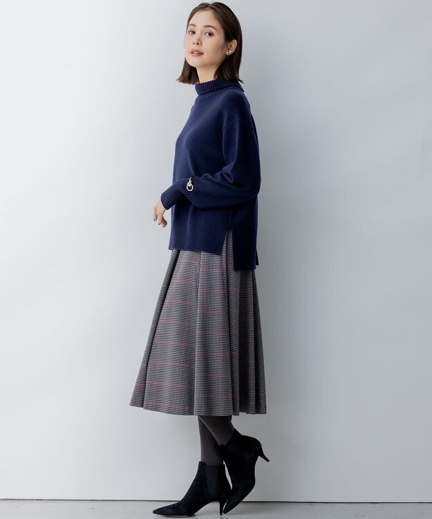 組曲 L ウールカシミヤミックス ロールネック ニット ネイビー系