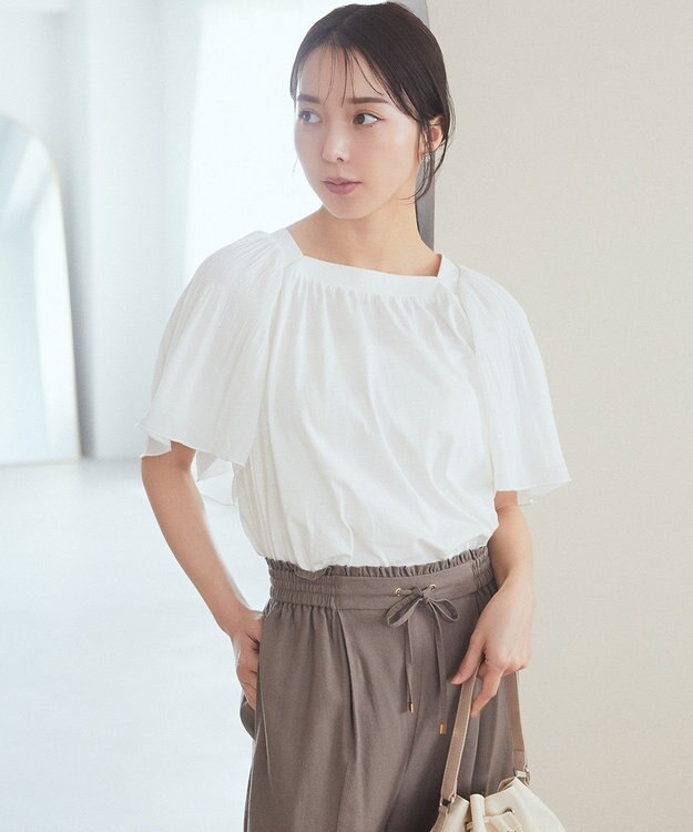 earth music&ecology マジョリカフレアスリーブスクエアプルオーバー Ivory