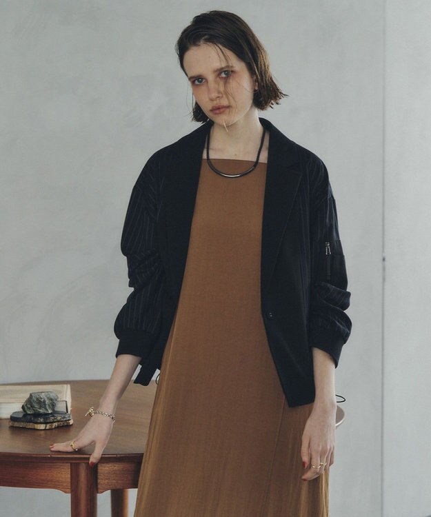 YECCA VECCA アーチラインコードネックレス Black