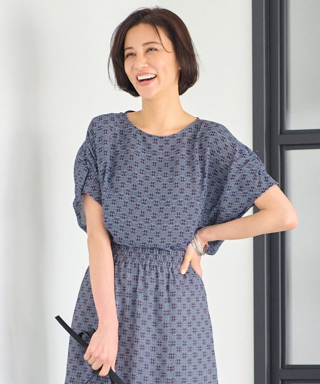 自由区 【洗える・XSサイズあり】アラベスクプリント ブラウス ブーケンビリア