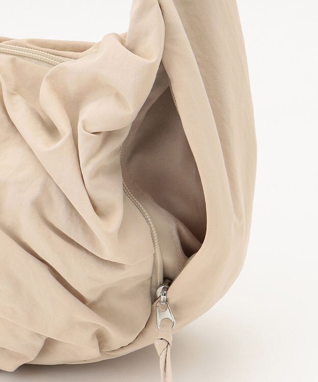 LA BAGAGERIE 【maison vert】 【軽量/多収納】ギャザーワンショルダー Large アイボリー