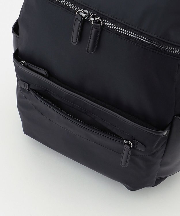 Y'SACCS 【ナイロンタフタ×リサイクルレザー】デイリーリュック ブラック