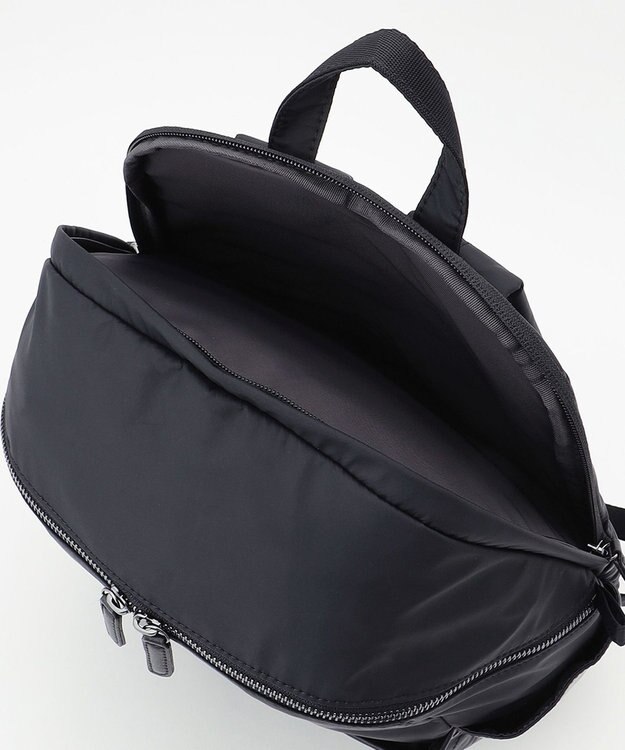 Y'SACCS 【ナイロンタフタ×リサイクルレザー】デイリーリュック ブラック