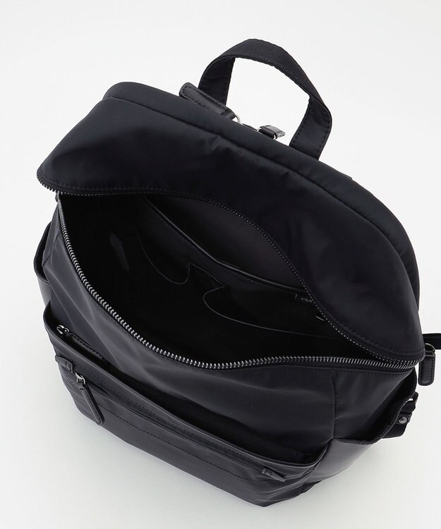 Y'SACCS 【ナイロンタフタ×リサイクルレザー】デイリーリュック ブラック