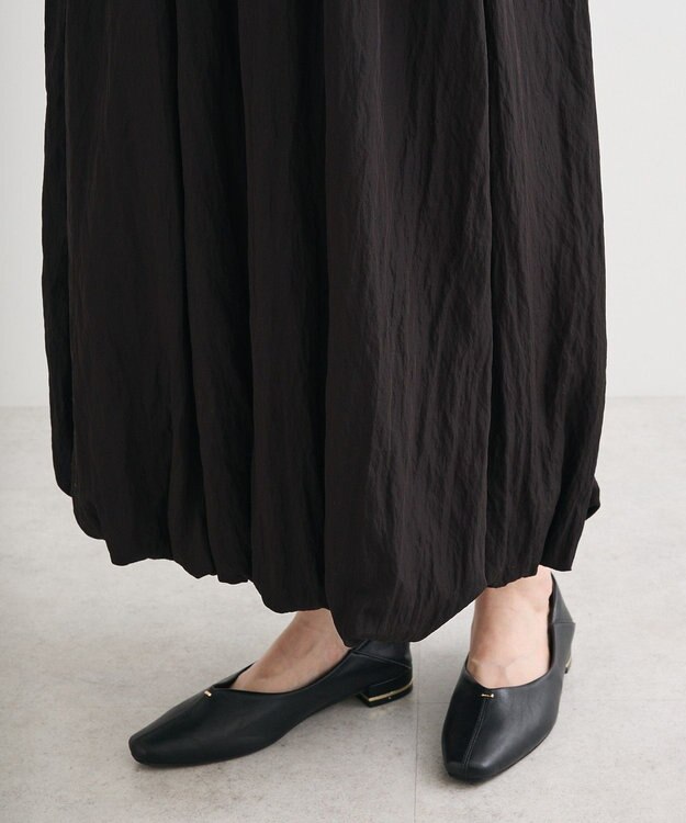 Green Parks 微光沢サテンバルーンスカート Black
