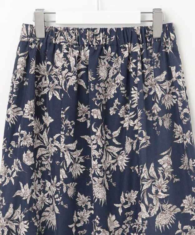 Feroux フラワーモチーフプリント スカート ネイビー系1