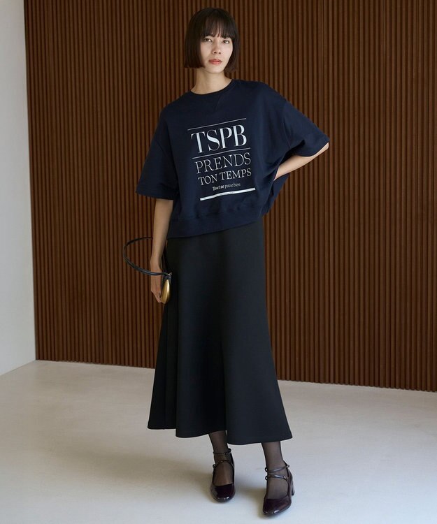 UNFILO 【新色登場】BEAUTY FORM JERSEY セミフレアスカート ブラック