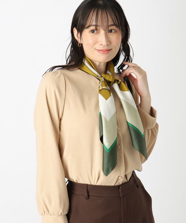 MOONBAT FURLA ビットチェーン柄シルク100%スカーフ 88×88cm オリーブグリーン