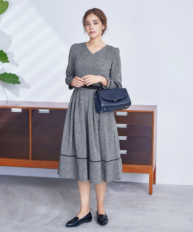 Tiaclasse 【洗える】配色パイピングフレアワンピース グレー