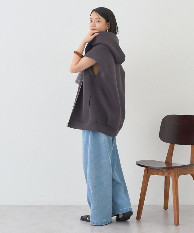 AMERICAN HOLIC ポンチZIPフーディーベスト Ivory