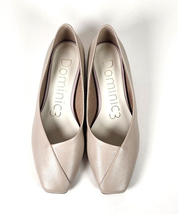 Dominic3 アシメカット パンプス ベージュ
