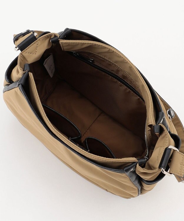 Y'SACCS 【ムック本掲載】タスランナイロンショルダーバッグ ベージュ【WEB限定カラー】