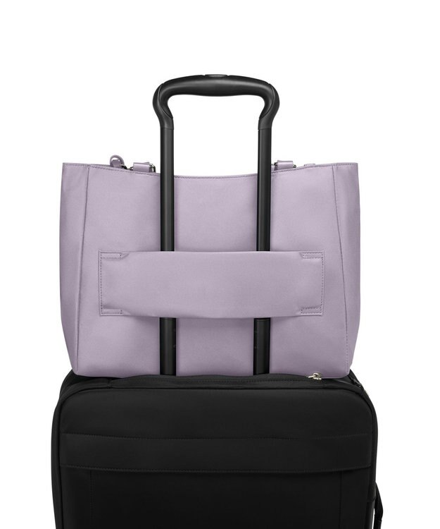 TUMI VOYAGEUR 「ヴァレッタ」ミディアム・トート ラベンダー