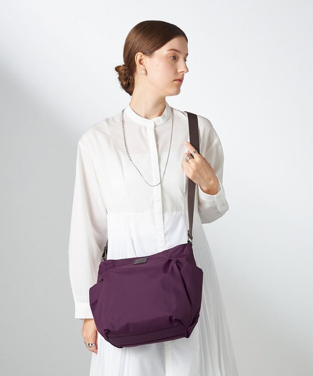 Y'SACCS 【ナイロンタフタ】トラベルショルダー パープル