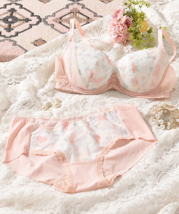 Wing 【エアリーソフトブラ】　ふんわりエアリーな着用感　脇から背中すっきり　ウイング／ワコール　KB2202 オレンジ