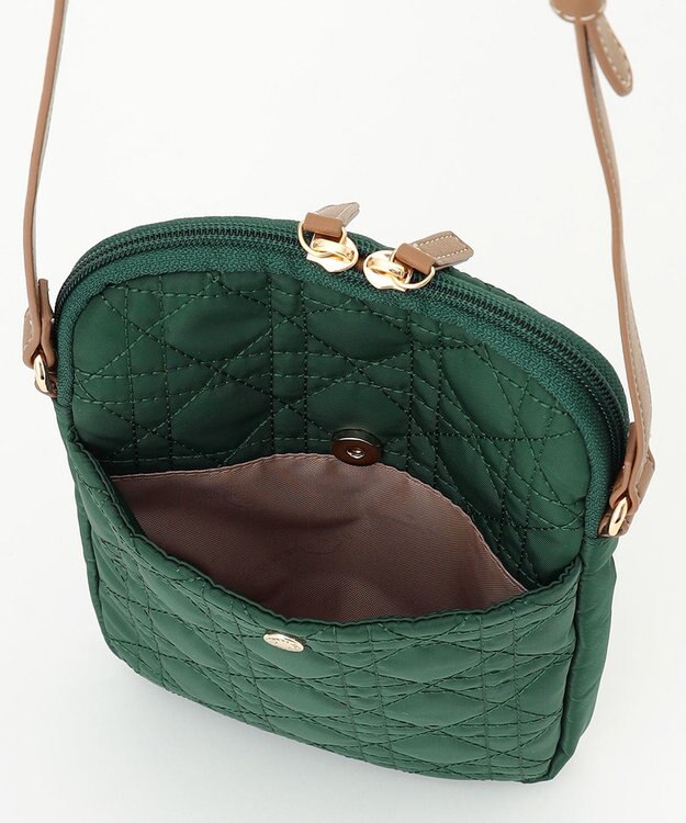 LA BAGAGERIE グリッドキルティングショルダー ダークグリーン