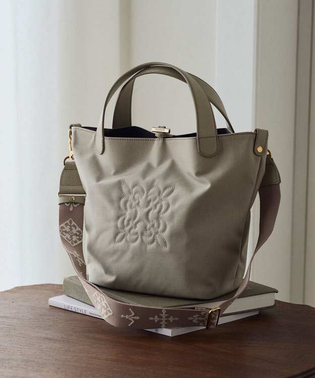 russet コーデュラナイロン2WAYタウントートバッグ(CE-1673-WEB) L.Greige