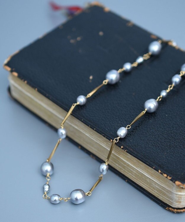 monshiro ガラスパールバーチェーンネックレス ゴールド×グレー