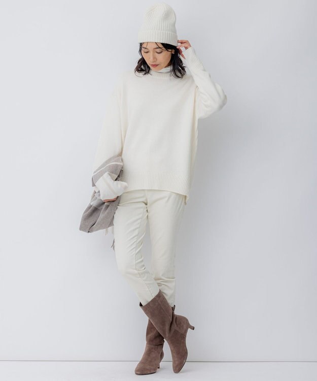 23区 L 【洗える】23区DENIM ベルベットストレッチ スキニーパンツ オフホワイト