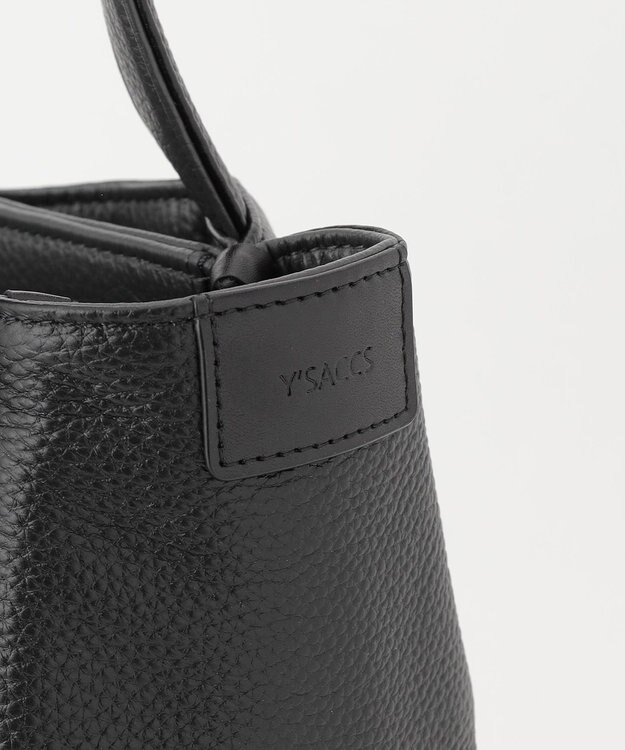 Y'SACCS シュリンクレザートート Mサイズ ブラック