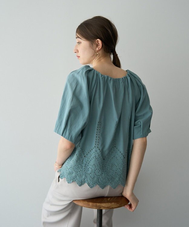 YECCA VECCA アイレット刺繍タックスリーブブラウス Green