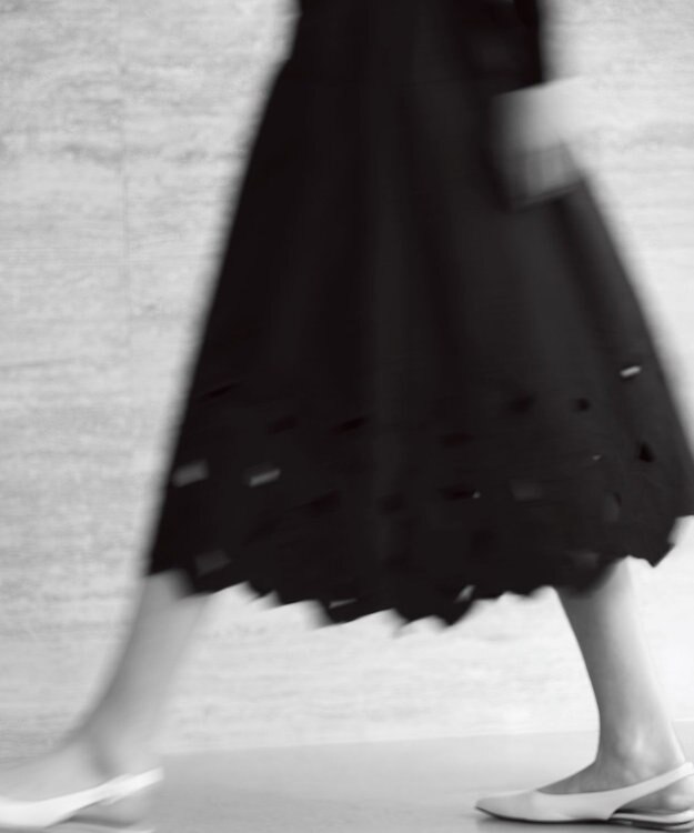 23区 【R(アール)】クラフトカットレース フレアスカート ブラック系