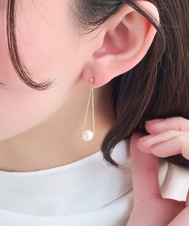 Phoebe 【痛くないシリーズ】【金属アレルギー対応】トライアングルコットンパールライトフィットイヤリング ホワイト